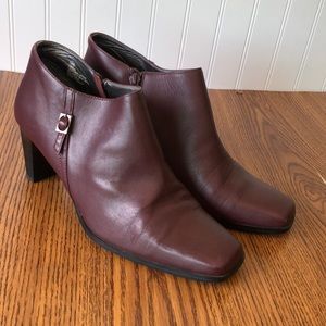 DRESS BARN ANKLE WOMEN BOOTS Leather